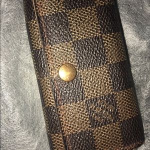 Louis Vuitton Damier Key Holder awesome condition!